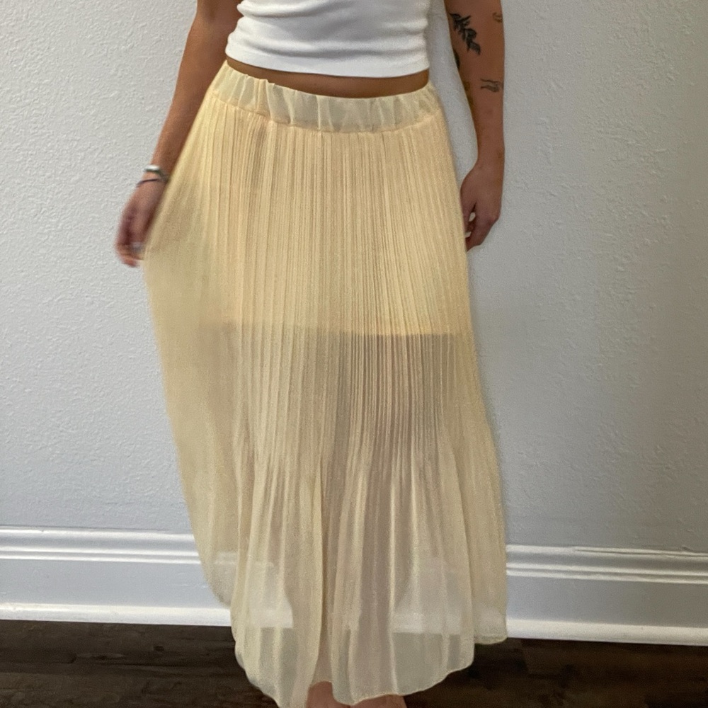 Yellow maxi skirt